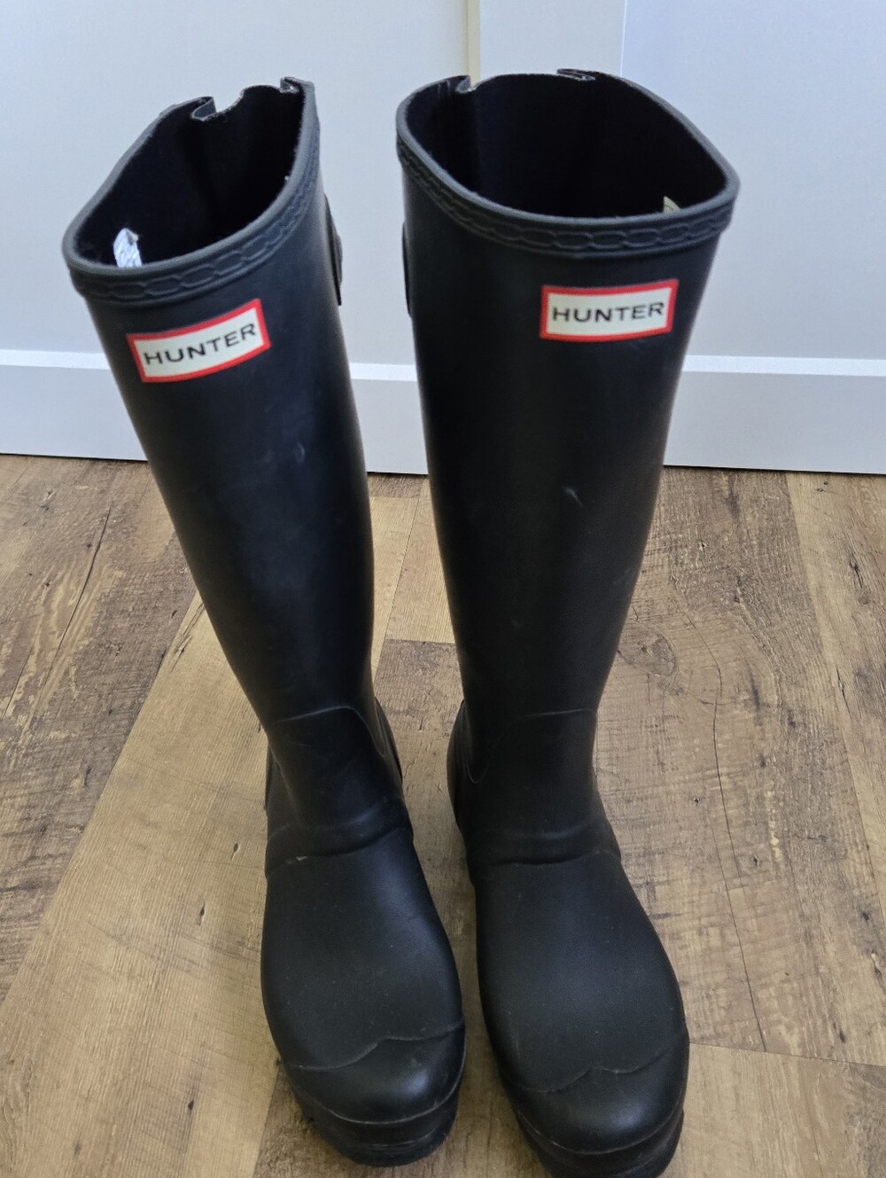 Hunter Black Tall Rain Boots Size 7 With Socks - Picture 5 of 13